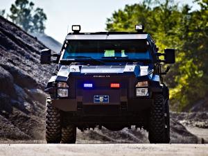 Alpine Armoring Pit-Bull VX 4x4 2011 года 